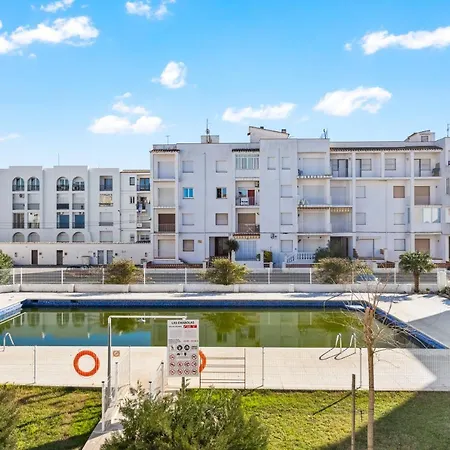 Apartamento Welcs -013- Con Terraza Y Piscina * Empuriabrava